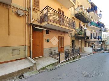 2 LOCALI A MONREALE