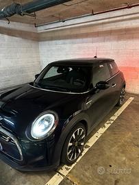 Mini SE electric