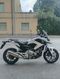 Honda NC 700 Bianca