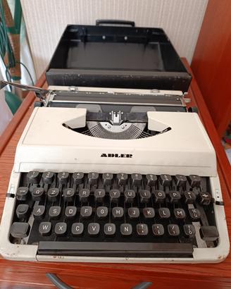Adler macchina da scrivere portatile