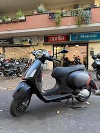 Vespa GTS 300 hpe SUPER SPORT - 2024