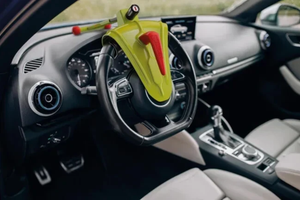 Bullock Defender Pro Blocca Volante Antifurto