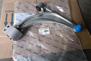 Bracci sospensione ant nuovi OEM 13272605 13272606