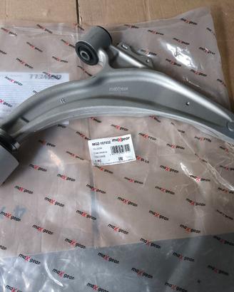 Bracci sospensione ant nuovi OEM 13272605 13272606