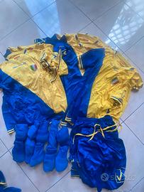 kit calcio manica corta  10 maglie+pantaloni+calze