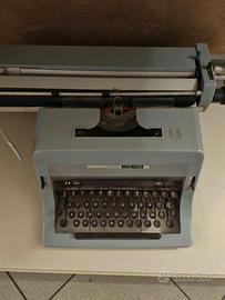 Macchina da scrivere Olivetti Linea 88