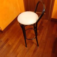 Sgabello bar
