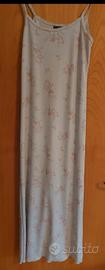 vestitino lungo grigio chiaro con fiorellini 