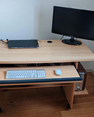 Scrivania 131x64 h 73,5 con rotelle