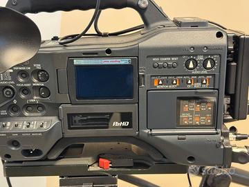 Panasonic AG-HPX371E con accessori