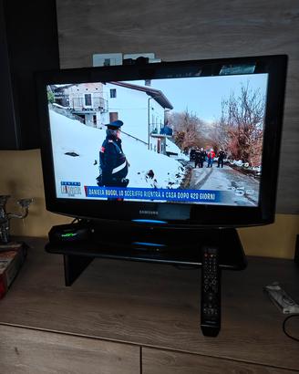 TV Samsung 32" + Decoder DVB-T2 NUOVO