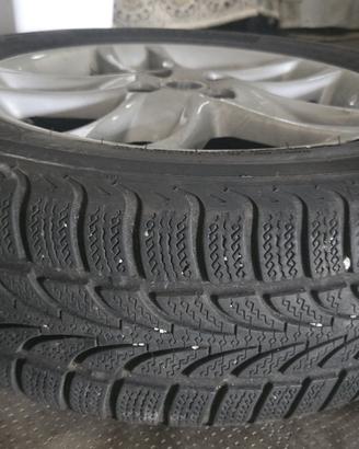 N. 4 pneumatici invernali Nokian W+ 195/60 R15 88T
