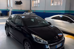 Peugeot 208 BlueHDi 75 5 porte Active