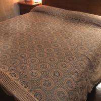 Copriletto in cotone fatto a mano