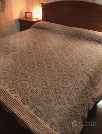 Copriletto in cotone fatto a mano