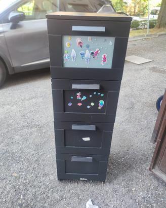 Cassettiera