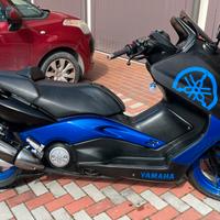 Yamaha T max