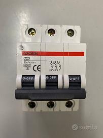 INTERRUTTORE MAGNETOTERMICO 3P C20A 6000