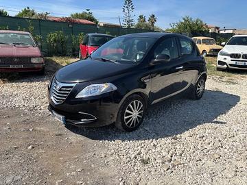 Lancia Ypsilon 1.2 69 CV Unyca