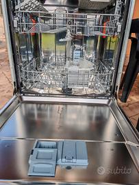 lavastoviglie Hotpoint Ariston
