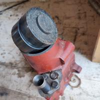 cilindro sollevamento trattore Ford 