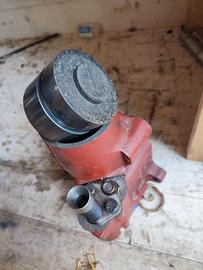 cilindro sollevamento trattore Ford 