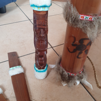 Arco con frecce in legno da arredamento