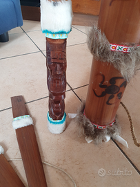 Arco con frecce in legno da arredamento