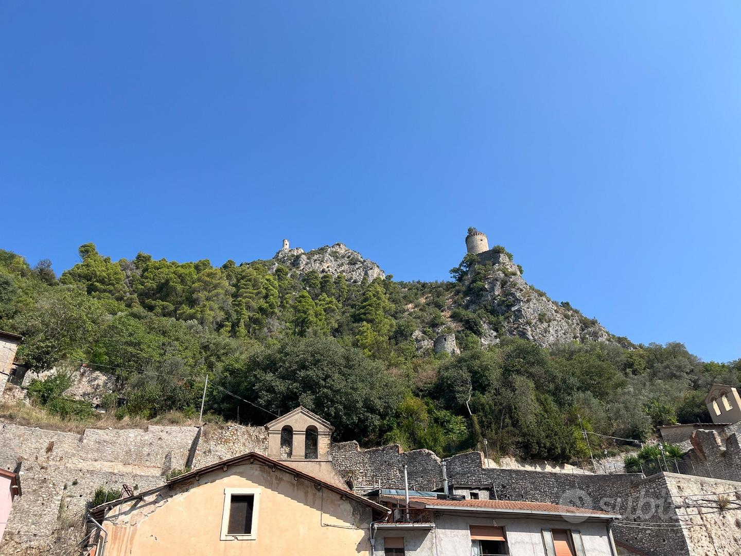 Casale in pietra umbra da ristrutturare - Vista 4