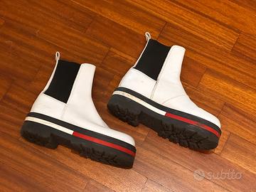 Stivaletti Chelsea in pelle opaca Tommy Hilfiger