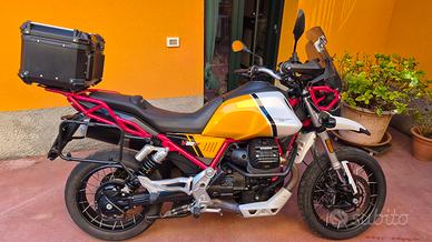  Moto guzzi V85 tt