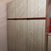 stanzetta con armadio e 2 letti 