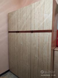 stanzetta con armadio e 2 letti 