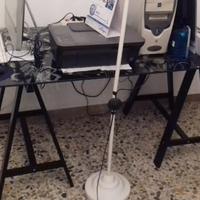 Scrivania Ikea in vetro lavorato