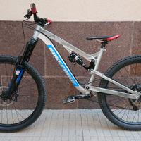 KIT Enduro - DH - Park (bici MTB + protezioni)