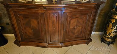 Sala da pranzo completa