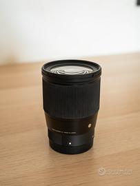 Sigma 16mm f1.4 DC DN C per Sony E