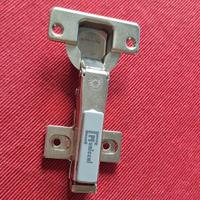 Cerniere per ante cucina