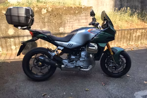 Moto Guzzi V100 Mandello S