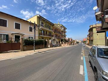 3 LOCALI A SAN CESAREO