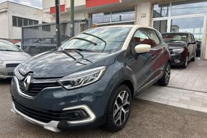 Renault Captur TCe 90 CV-2019/LED/NAVI/18”