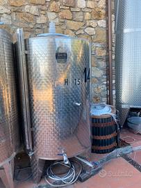 Cisterna vasca tino 15 hl acciaio olio e vino