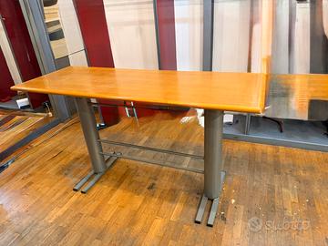 Tavolo con appendini