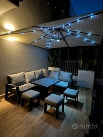 Ombrellone 3x3 con illuminazione a pannello solare