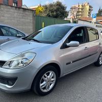 Renault Clio 1.2 16V 5 porte Le Iene