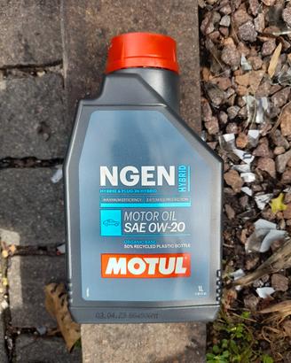 Olio auto 5W-40 Motul 8100 X-clean 0W-20