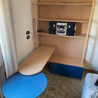 Libreria con scrivania penisola