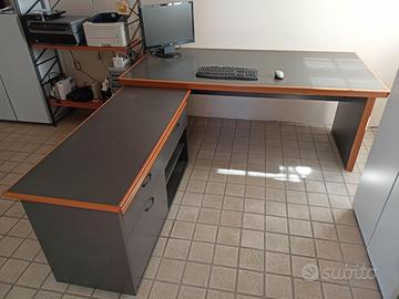 Splendida scrivania direzionale con servente