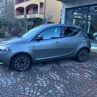 Lancia Ypsilon 1.0 FireFly 5 porte S&S Hybrid Gold
