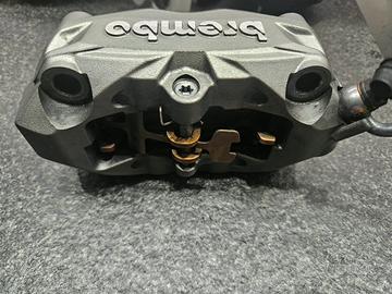 pinza freno anteriori e posteriore ducati scramble